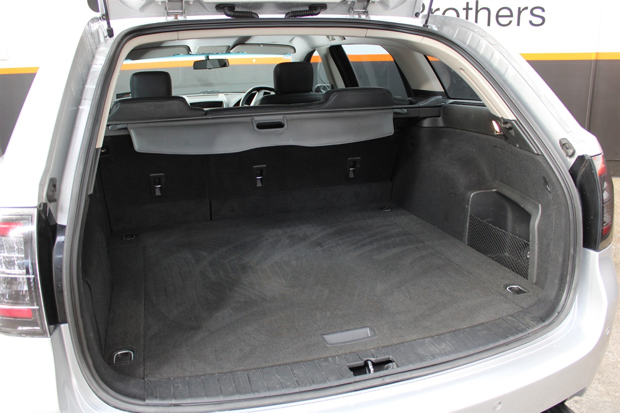 2008 Holden COMMODORE