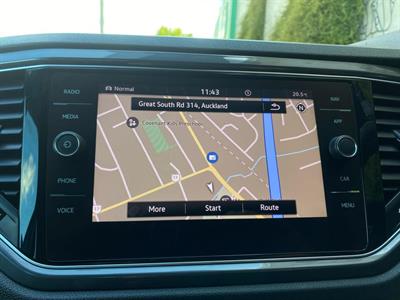 2021 Volkswagen T-Roc - Thumbnail