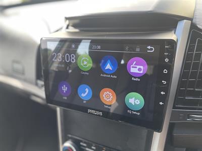 2021 Mahindra XUV500 - Thumbnail