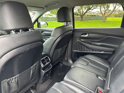 2020 Hyundai SANTA FE - Thumbnail