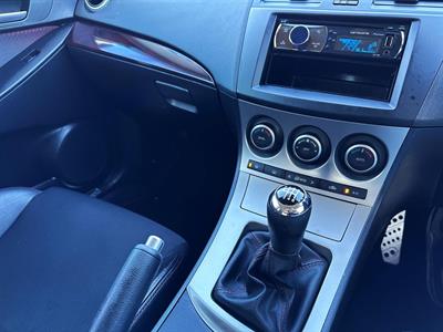 2010 Mazda Axela - Thumbnail