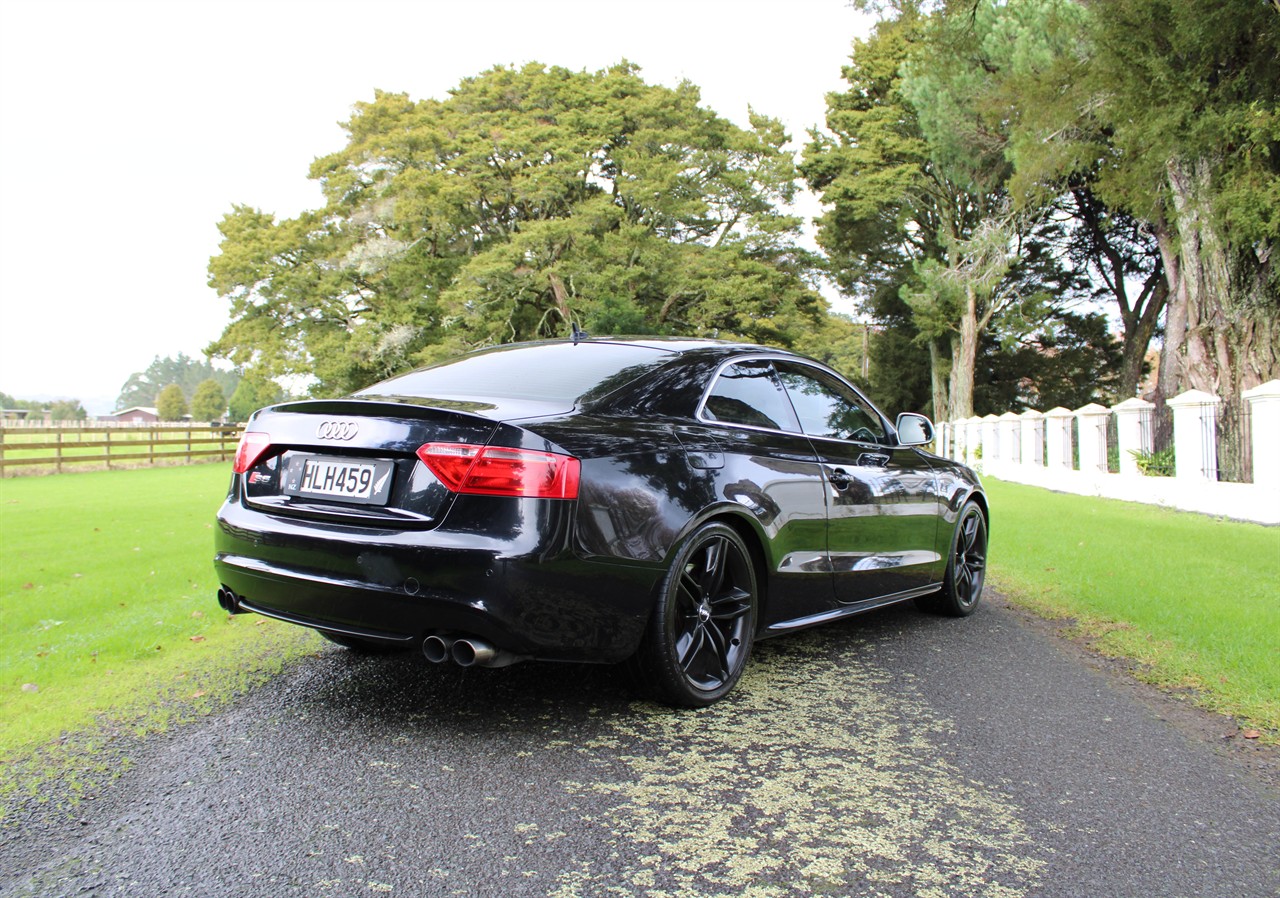 2009 Audi S5