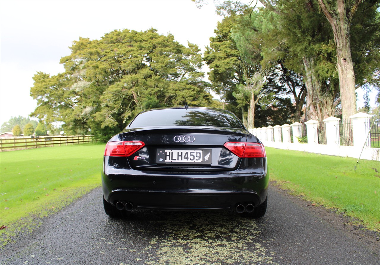 2009 Audi S5