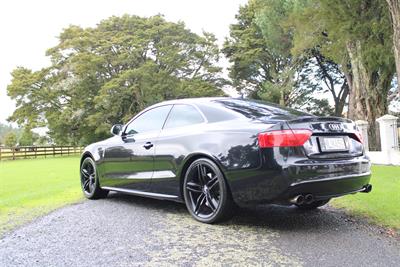 2009 Audi S5 - Thumbnail