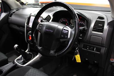 2016 Isuzu D-Max - Thumbnail
