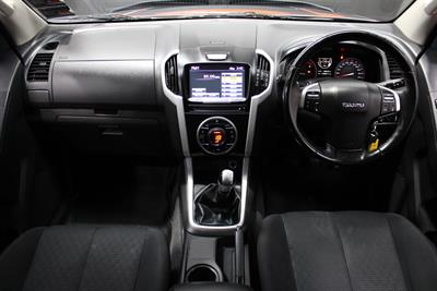 2016 Isuzu D-Max - Thumbnail