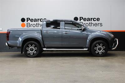 2016 Isuzu D-Max - Thumbnail
