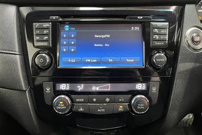 2017 Nissan X-Trail - Thumbnail
