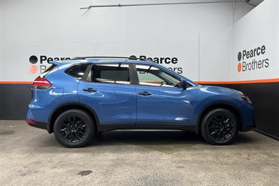 2017 Nissan X-Trail - Thumbnail