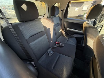 2007 Toyota Ist - Thumbnail