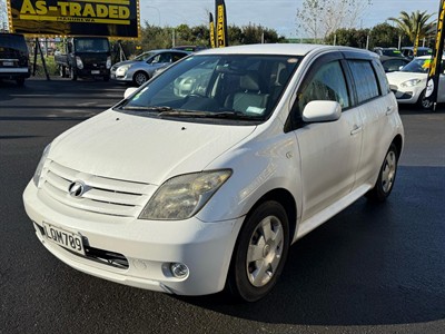 2007 Toyota Ist - Thumbnail