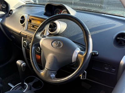 2007 Toyota Ist - Thumbnail
