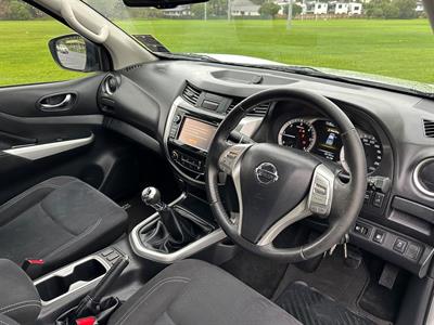 2017 Nissan Navara - Thumbnail