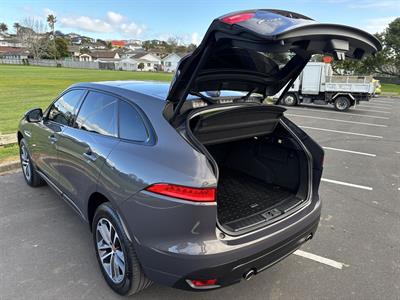 2017 Jaguar F-Pace - Thumbnail