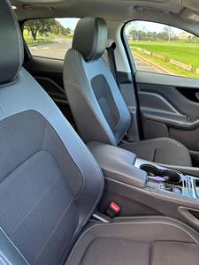 2017 Jaguar F-Pace - Thumbnail