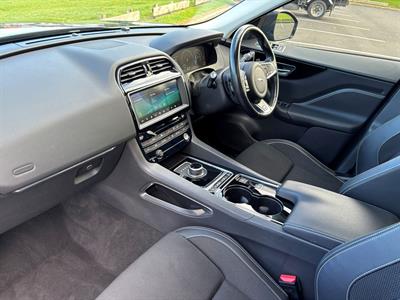 2017 Jaguar F-Pace - Thumbnail