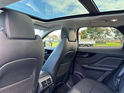 2017 Jaguar F-Pace - Thumbnail