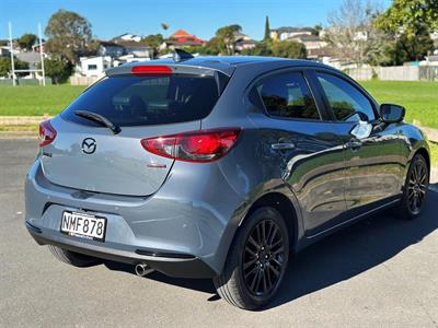 2021 Mazda 2 - Thumbnail
