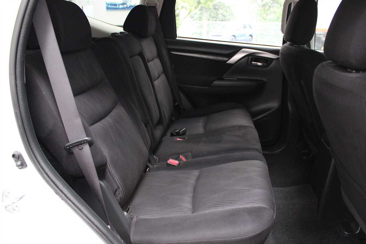 2016 Mitsubishi Pajero Sport