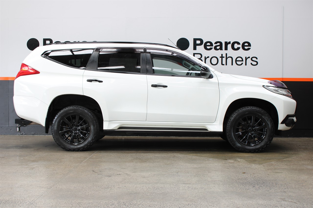 2016 Mitsubishi Pajero Sport