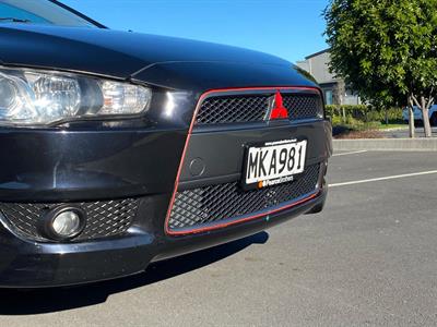 2008 Mitsubishi Galant - Thumbnail