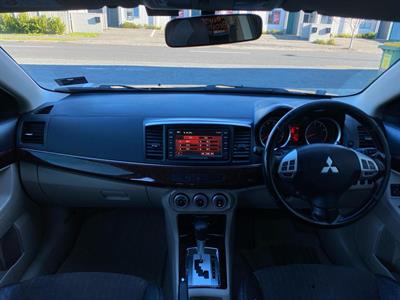 2008 Mitsubishi Galant - Thumbnail