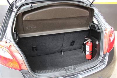 2014 Mazda 2 - Thumbnail