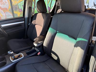 2020 Toyota Hilux - Thumbnail