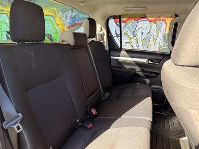2020 Toyota Hilux - Thumbnail