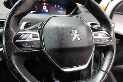 2018 Peugeot 5008 - Thumbnail