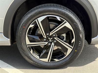 2021 Mitsubishi Eclipse Cross - Thumbnail