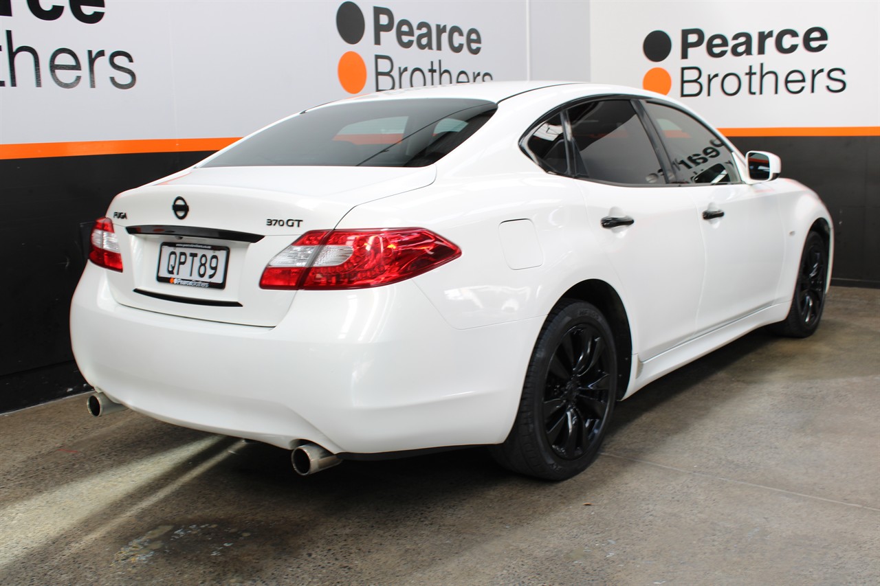 2010 Nissan Fuga