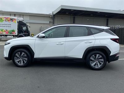 2022 Hyundai TUCSON - Thumbnail