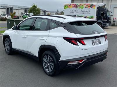 2022 Hyundai TUCSON - Thumbnail