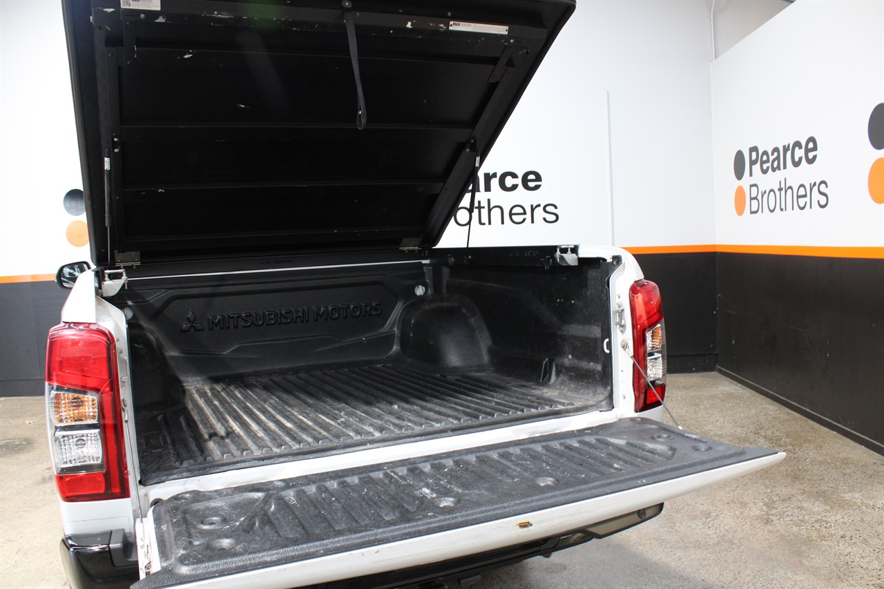 2022 Mitsubishi Triton