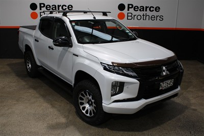 2022 Mitsubishi Triton - Thumbnail