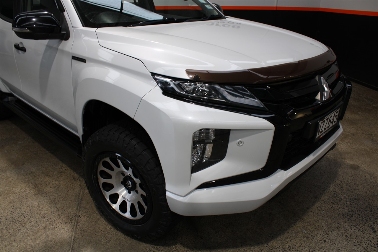 2022 Mitsubishi Triton