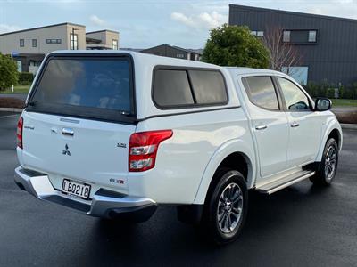 2017 Mitsubishi Triton - Thumbnail