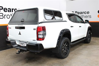 2020 Mitsubishi Triton - Thumbnail