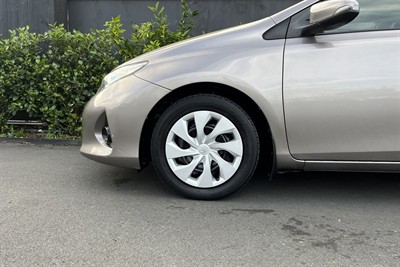 2013 Toyota Corolla - Thumbnail