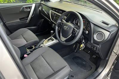 2013 Toyota Corolla - Thumbnail