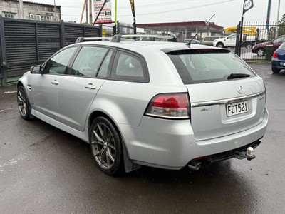 2009 Holden COMMODORE - Thumbnail