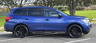 2019 Nissan Pathfinder - Thumbnail