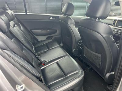 2016 Kia Sportage - Thumbnail