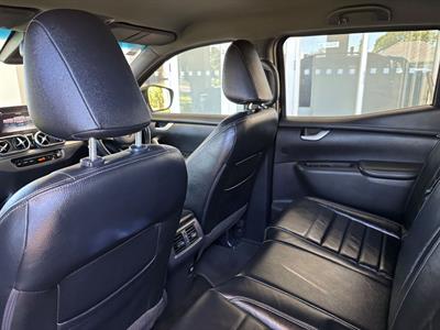 2019 Mercedes-Benz X-Class - Thumbnail