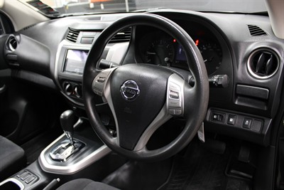 2017 Nissan Navara - Thumbnail