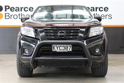 2017 Nissan Navara - Thumbnail