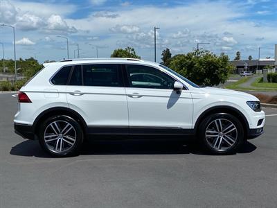 2020 Volkswagen Tiguan - Thumbnail