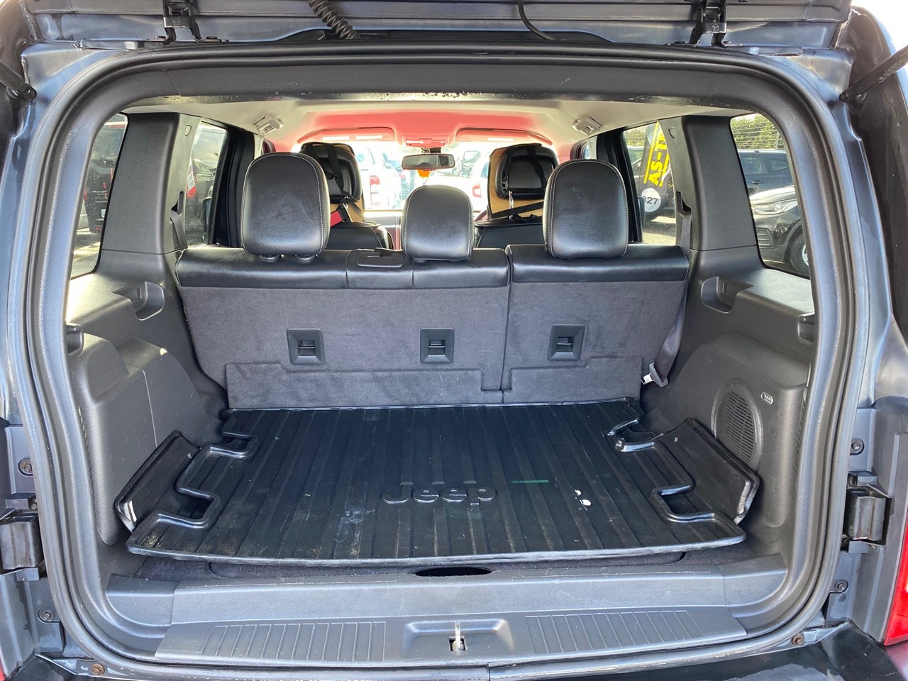 2011 Jeep CHEROKEE