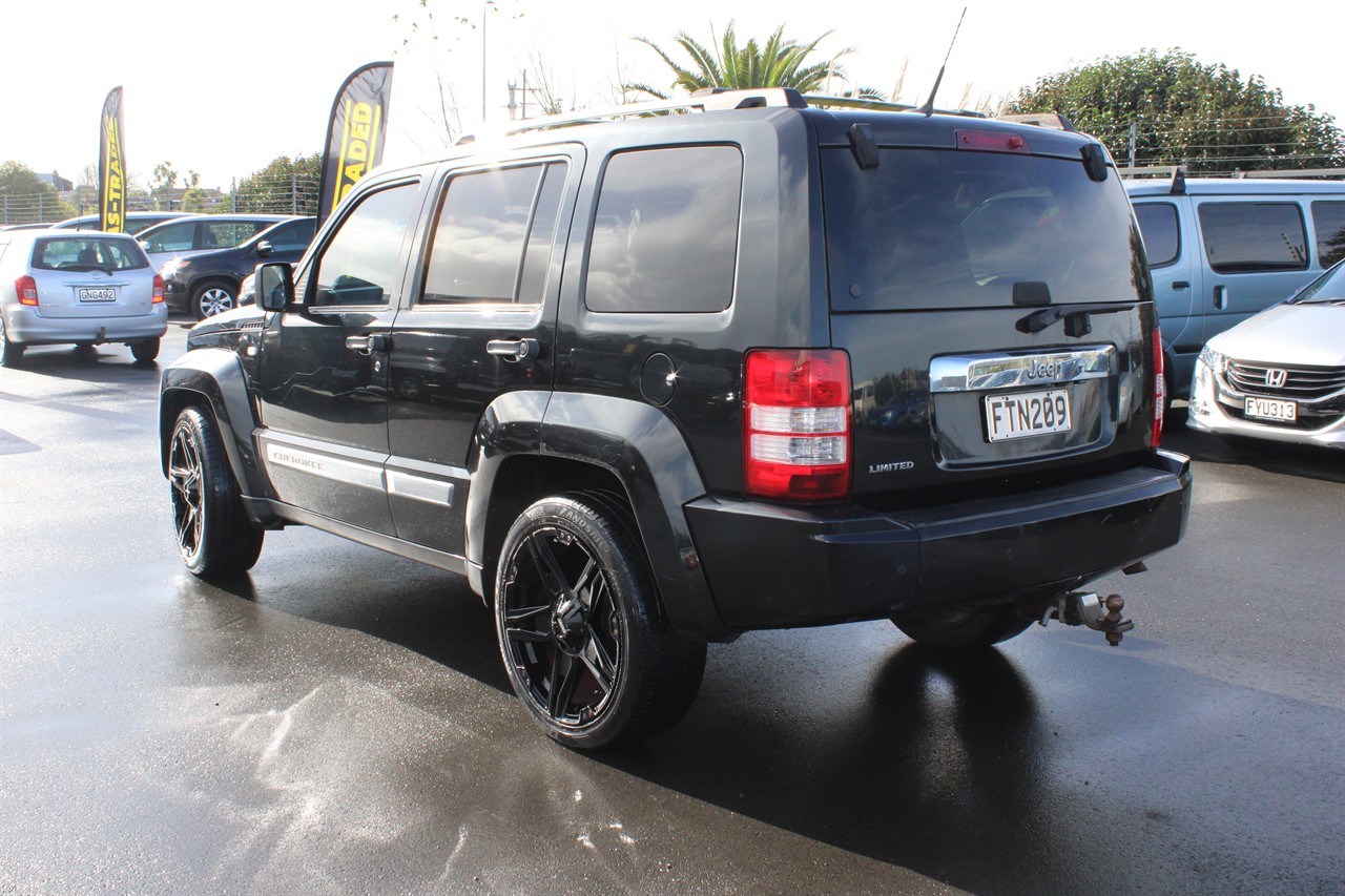 2011 Jeep CHEROKEE